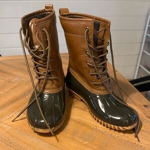 Sporto Tan and Black Women's duck boots